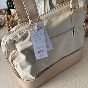 BEIS Cream and Tan Travel Bag